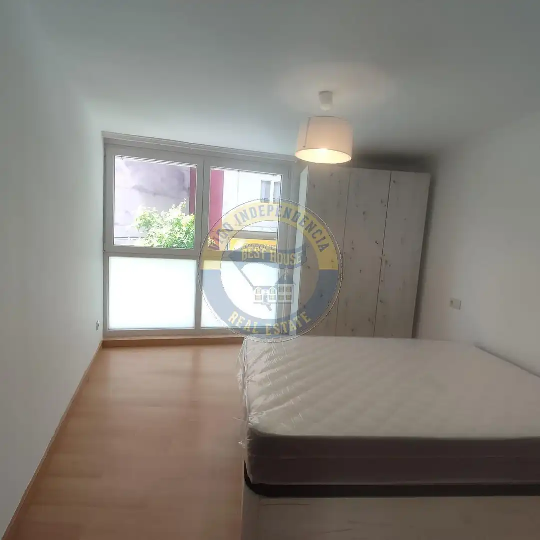 Dormitori de Apartament en venda en Vigo 