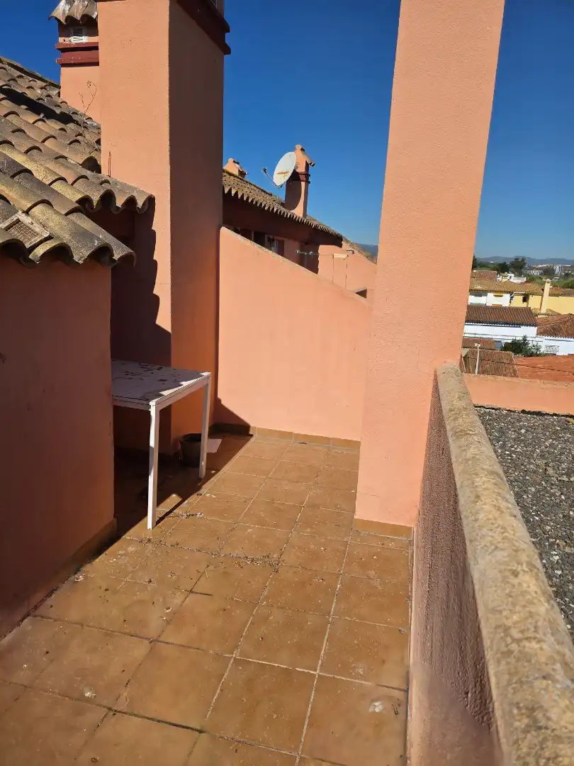 Terrassa de Dúplex en venda en Algeciras amb Terrassa, Traster i Piscina comunitària