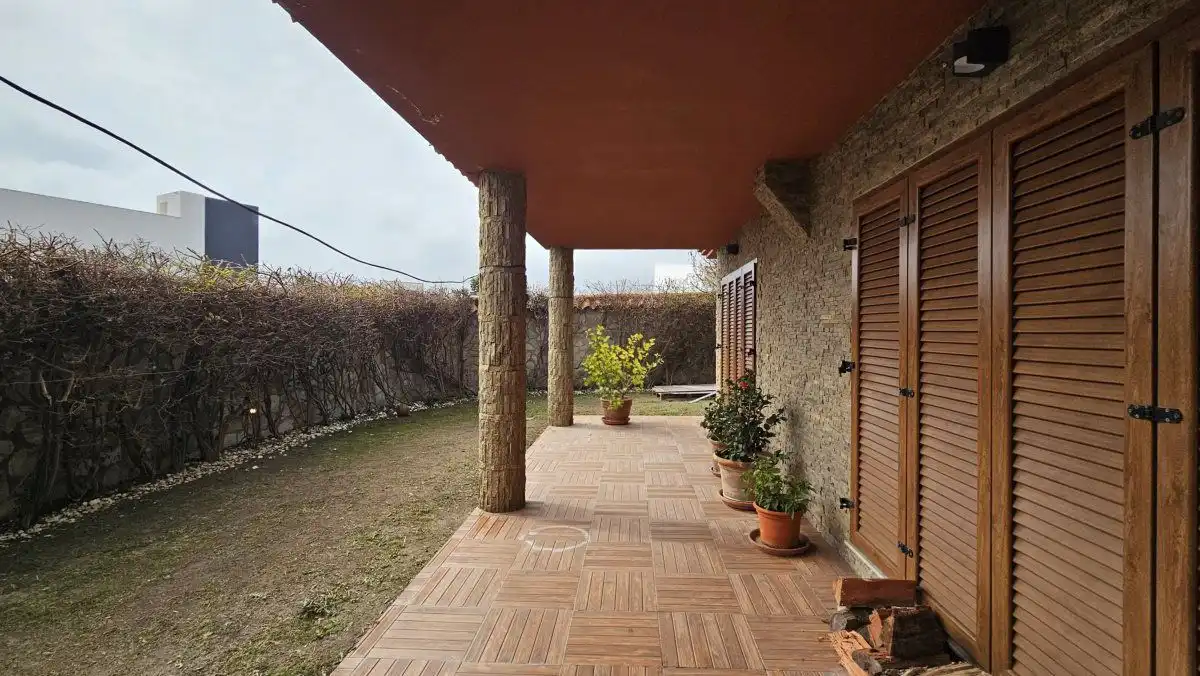 Terrassa de Casa o xalet en venda en Sotogrande amb Aire condicionat, Calefacció i Jardí privat