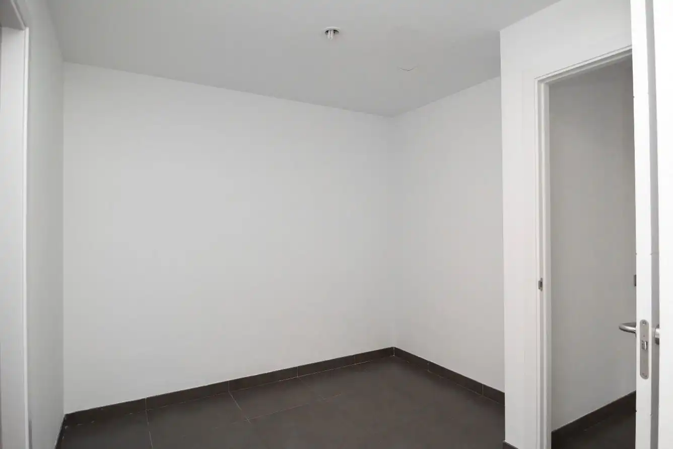 Flat for rent in Sant Cugat del Vallès  with Heating, Terrace and Storage room
