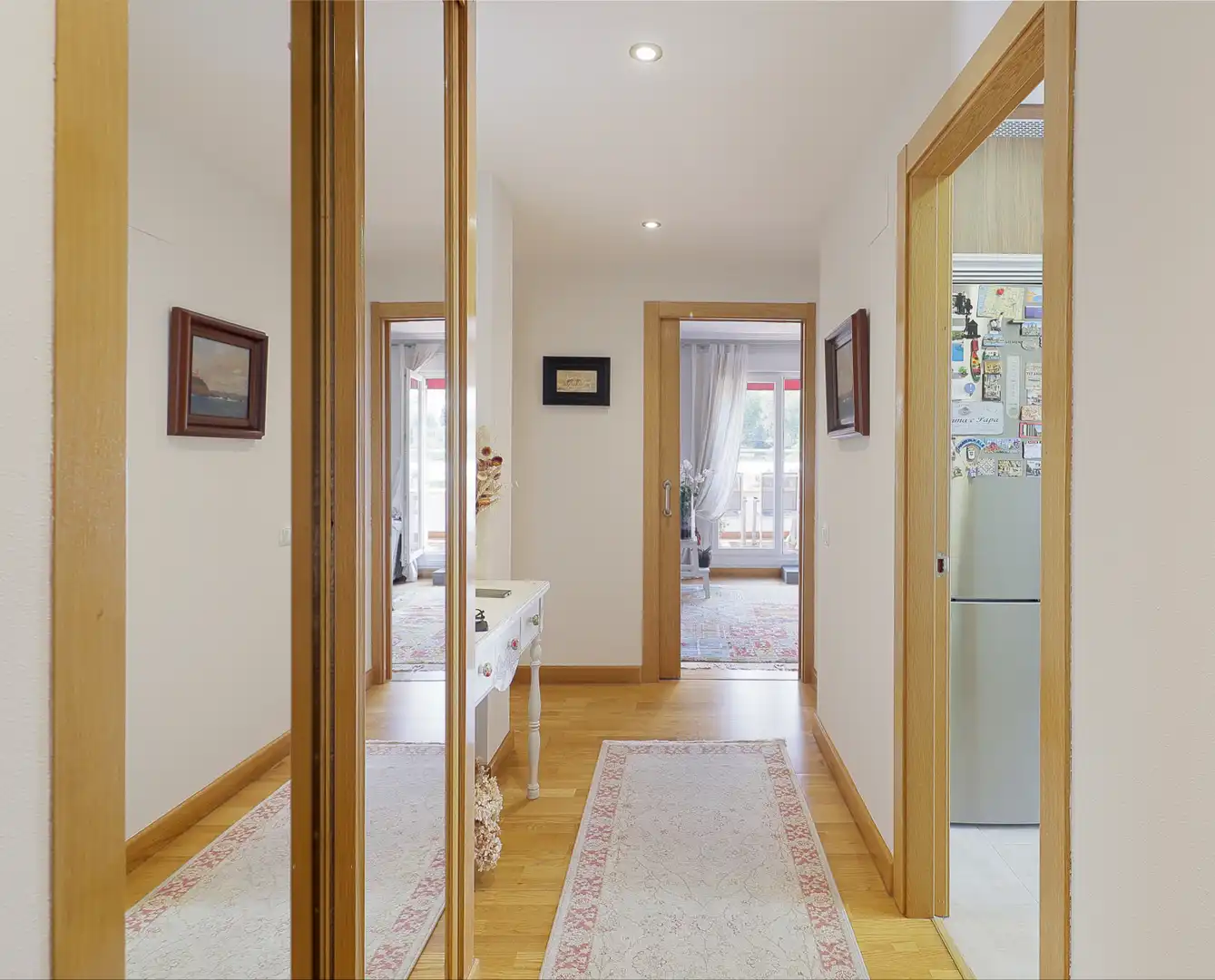 Pis en venda en Oviedo  amb Calefacció, Parquet i Terrassa