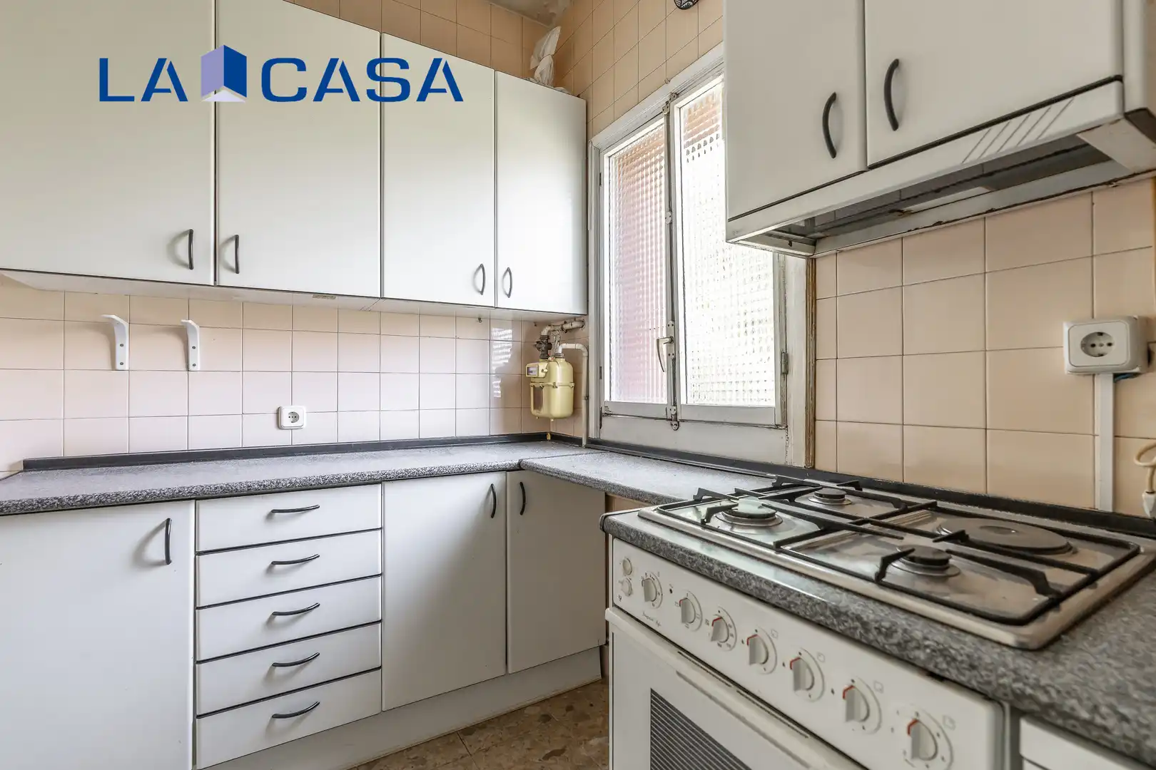Cocina de Piso en venta en Madrid con Calefacción, Terraza y Trastero