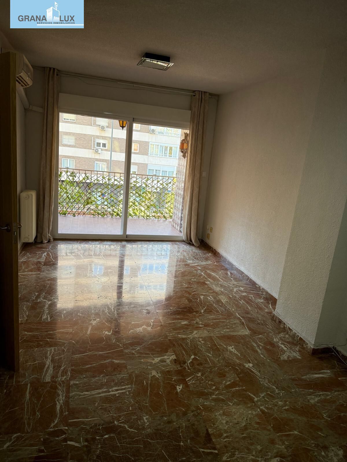 Pis de lloguer a Calle SOS DEL REY CATOLICO, Cervantes, Genil