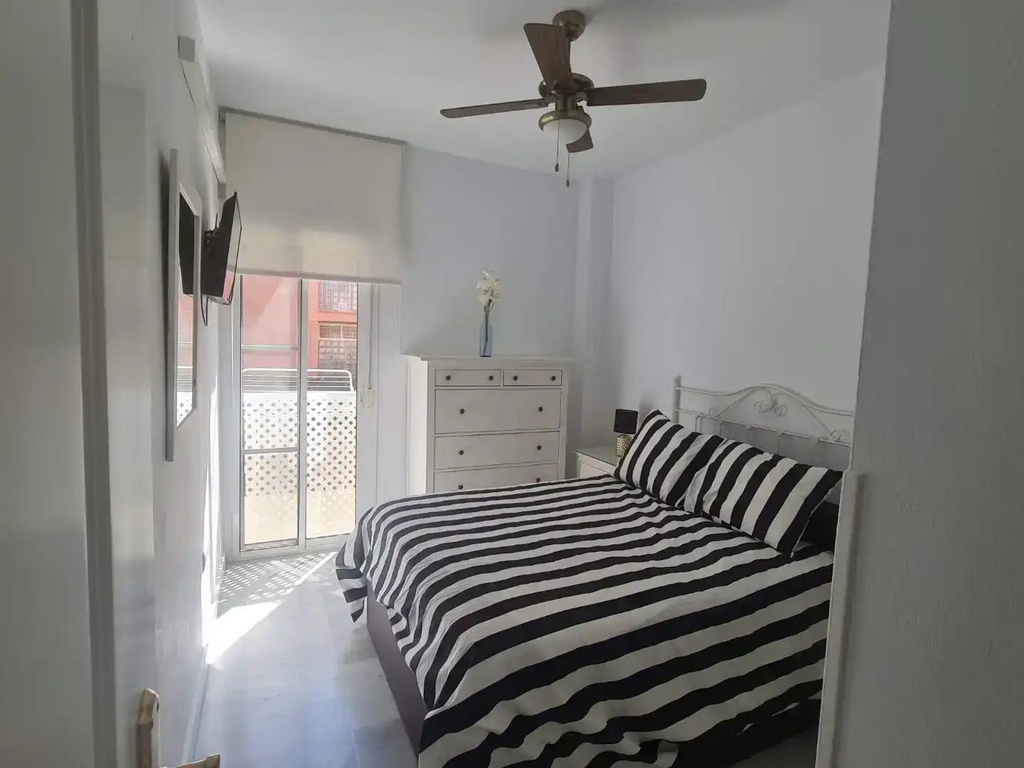 Bedroom of Flat for rent in Islantilla  with Air Conditioner, Private garden and Parquet flooring