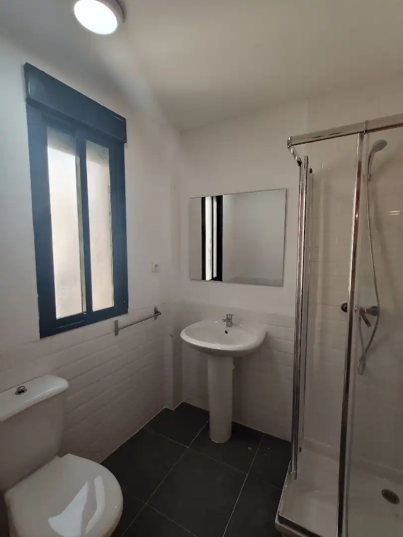 Bathroom of Flat for rent in Huerta de Valdecarábanos  with Furnished