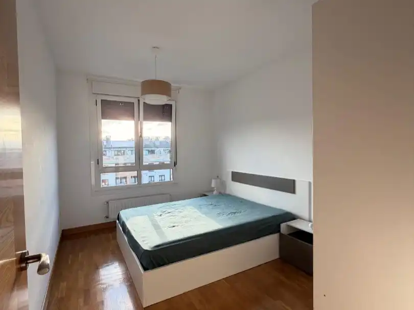 Dormitori de Pis en venda en Oviedo 