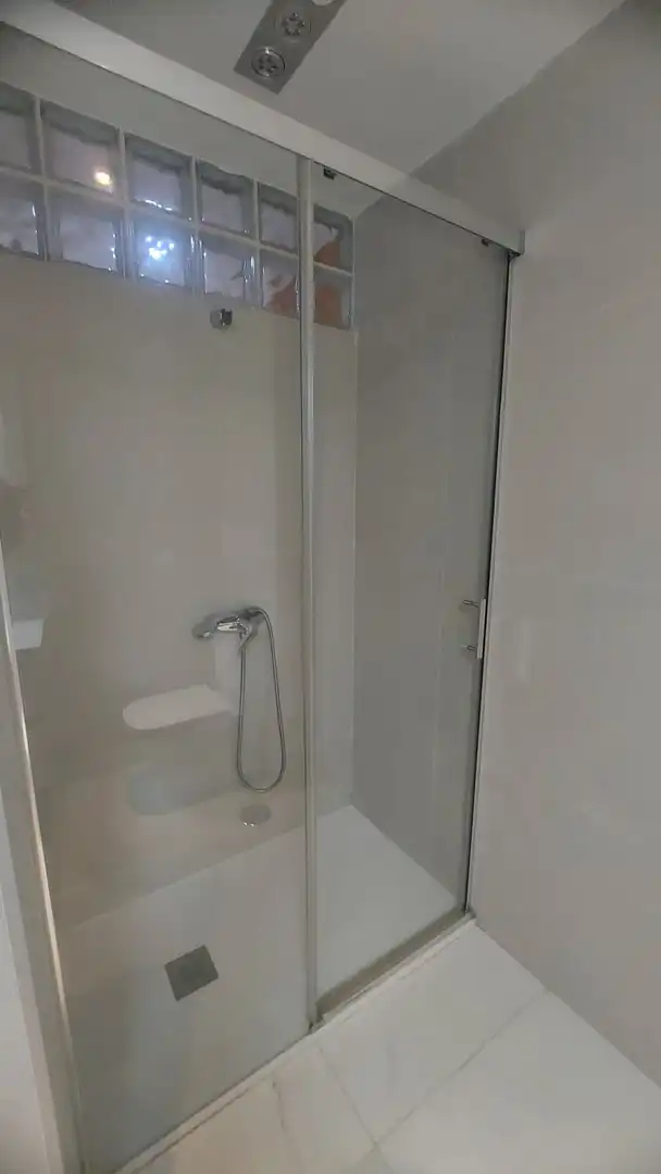 Bathroom of Flat for rent in Jaén  with Air Conditioner, Heating and Furnished