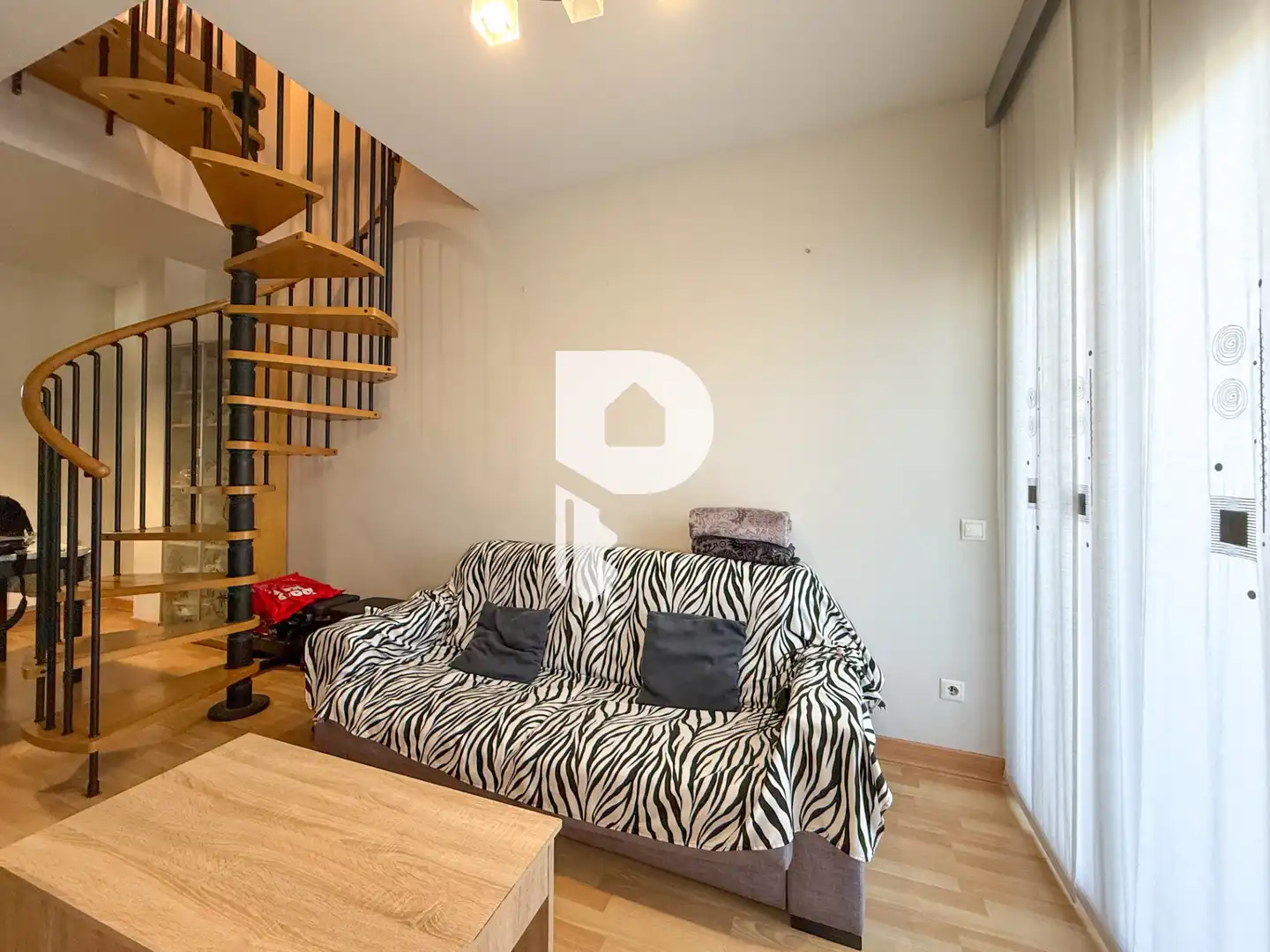 Bedroom of Flat for sale in Sant Vicenç Dels Horts  with Air Conditioner, Heating and Parquet flooring