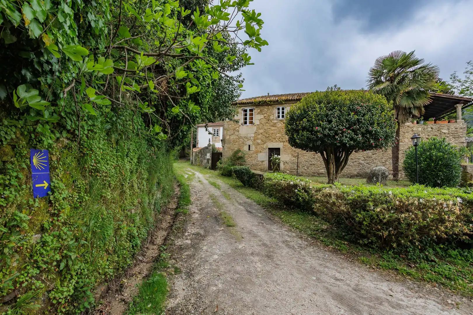 Vista exterior de Finca rústica en venda en Vedra amb Moblat