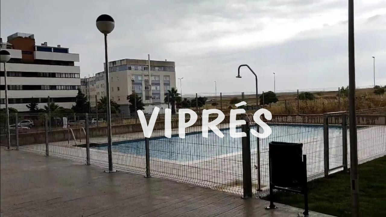 Piscina de Pis en venda en Cáceres Capital amb Aire condicionat, Calefacció i Terrassa