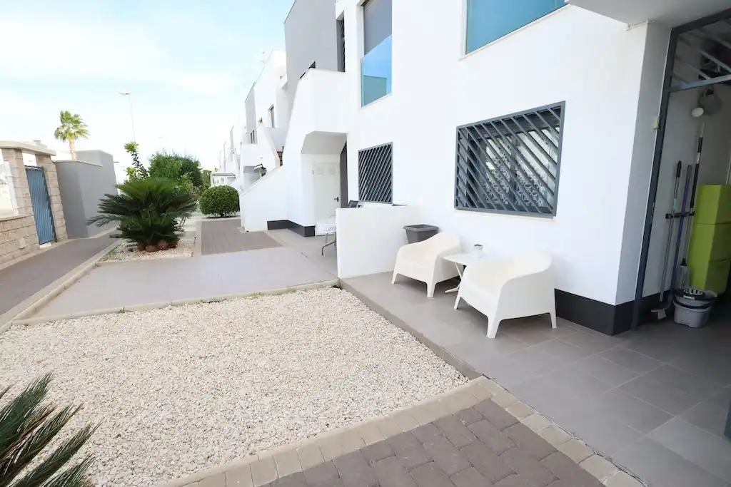 BUNGALOW  CERCA DE LA ZENIA BOULEVARD IN ORIHUELA COSTA!, imatge 5