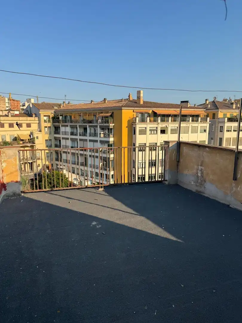 Terraza de Edificio en venta en Girona