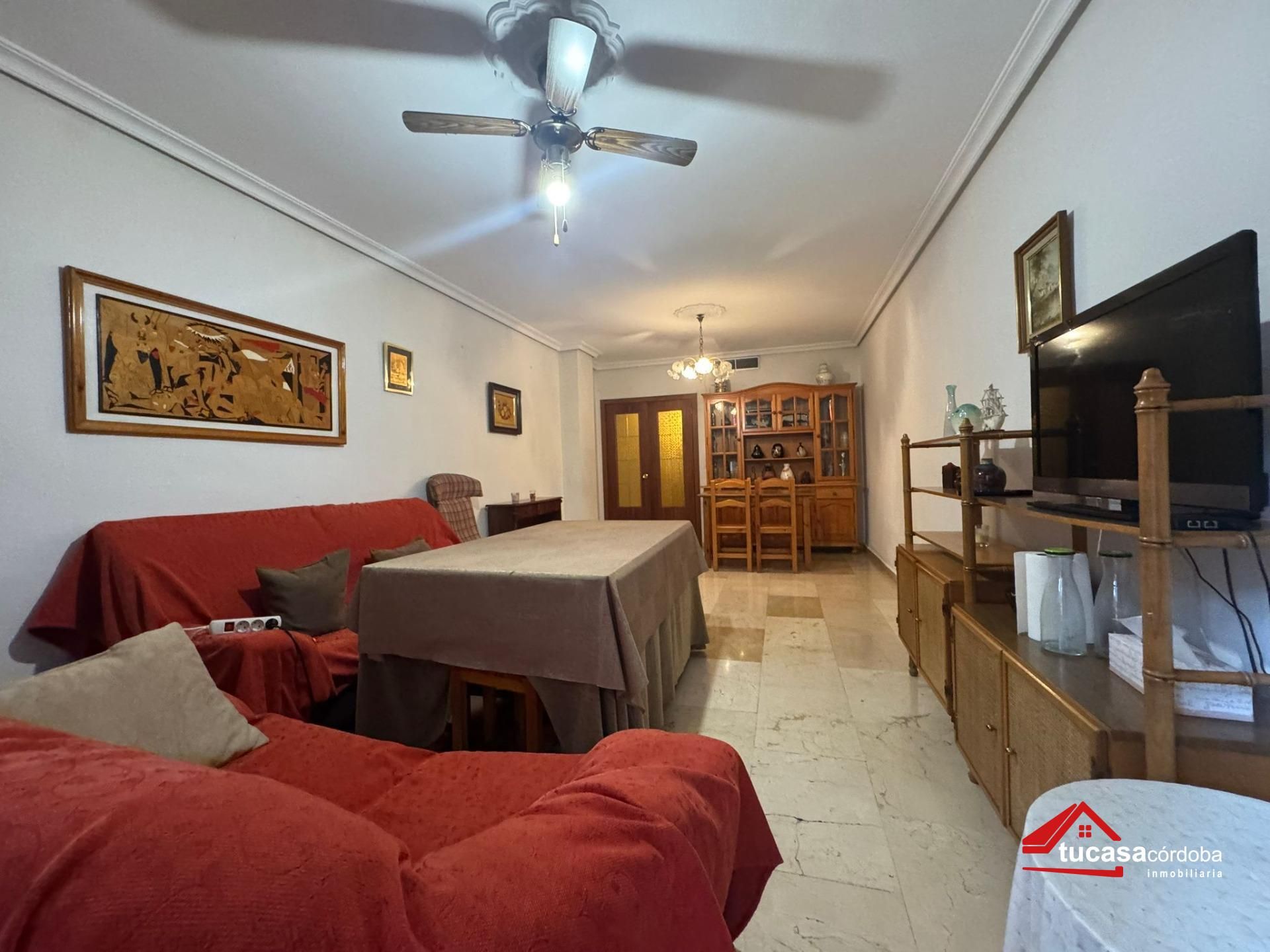 Sala de estar de Piso en venta en  Córdoba Capital con Aire acondicionado, Terraza y Amueblado