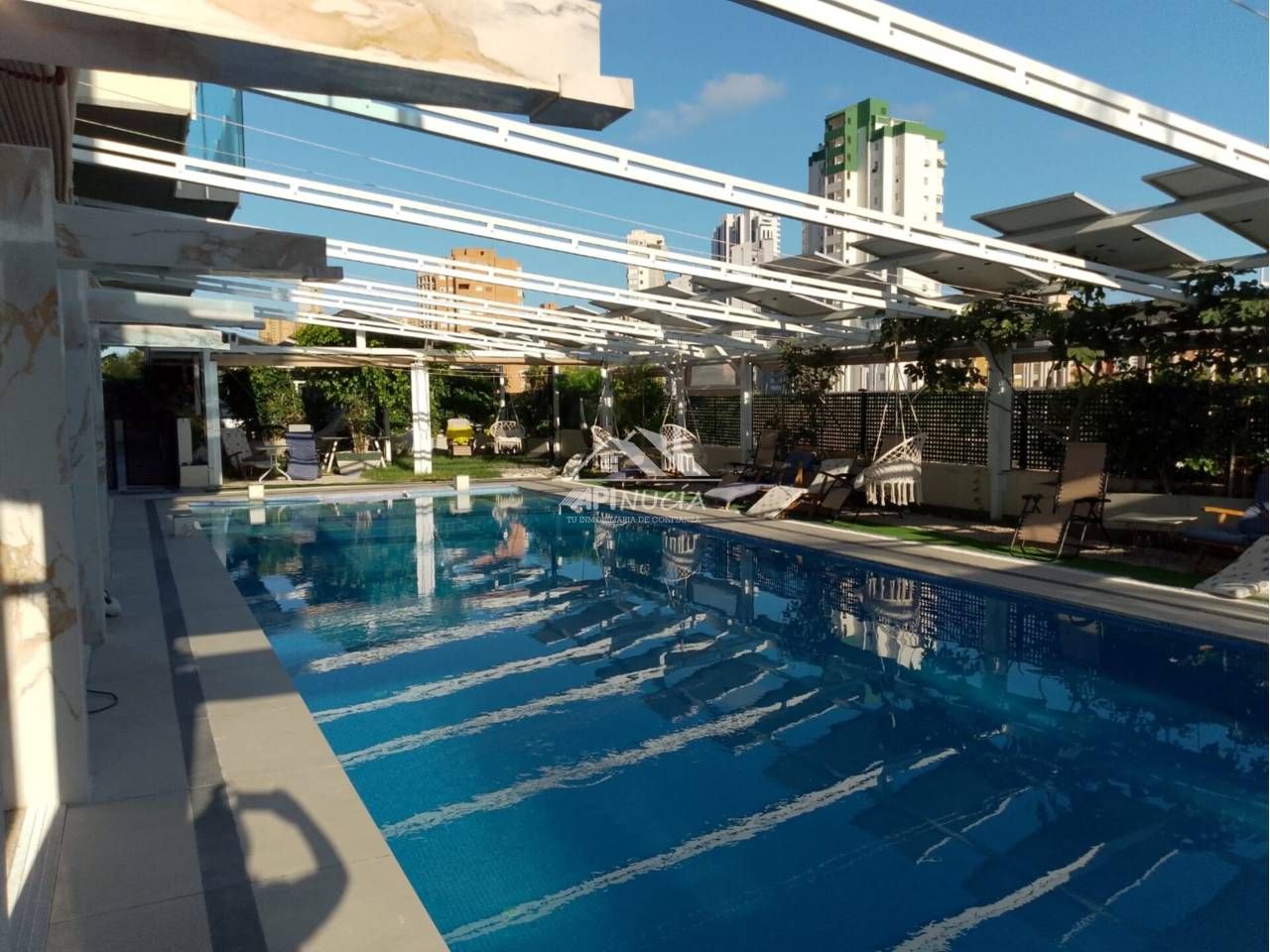 Piscina de Apartament en venda en Finestrat amb Aire condicionat, Calefacció i Traster