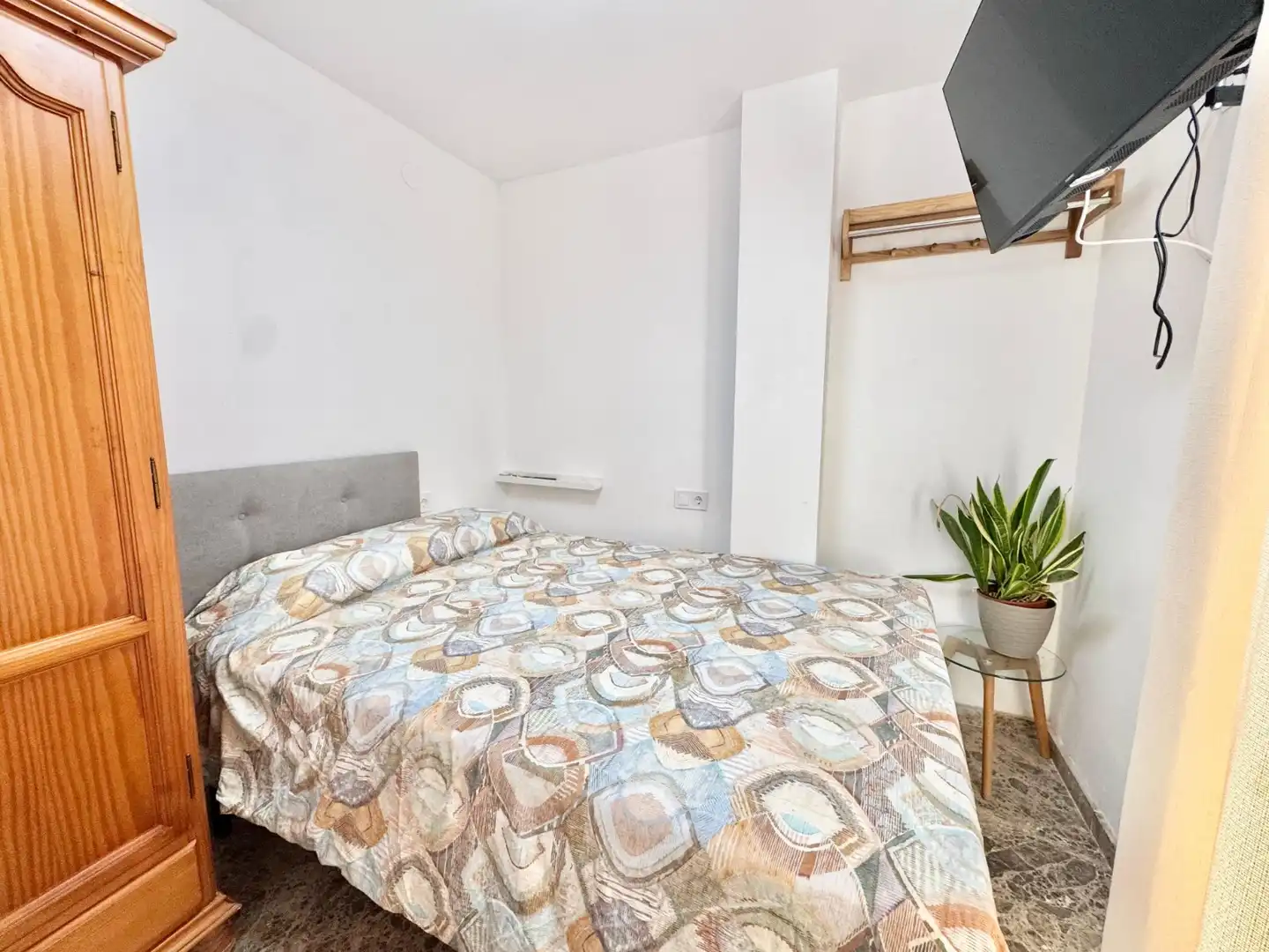 Habitación de Ático de alquiler en Torrevieja con Aire acondicionado, Terraza y Amueblado