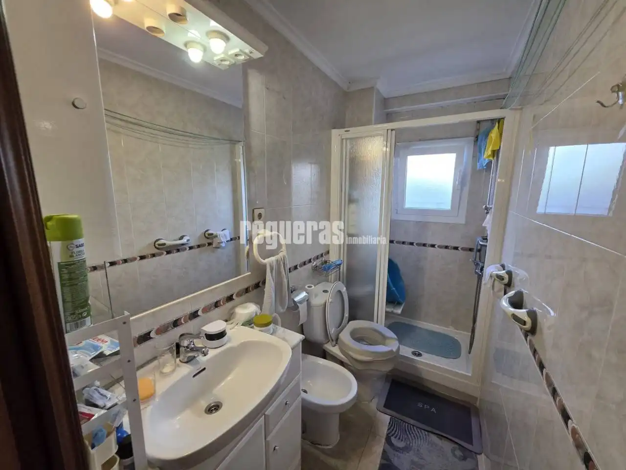 Bathroom of Flat for sale in Avilés  with Heating, Parquet flooring and Furnished