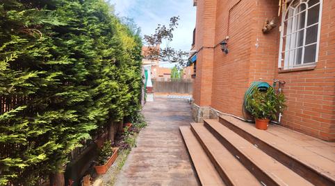 Foto 3 de Casa adosada en venda a Calle Jazmín, Velilla de San Antonio, Madrid