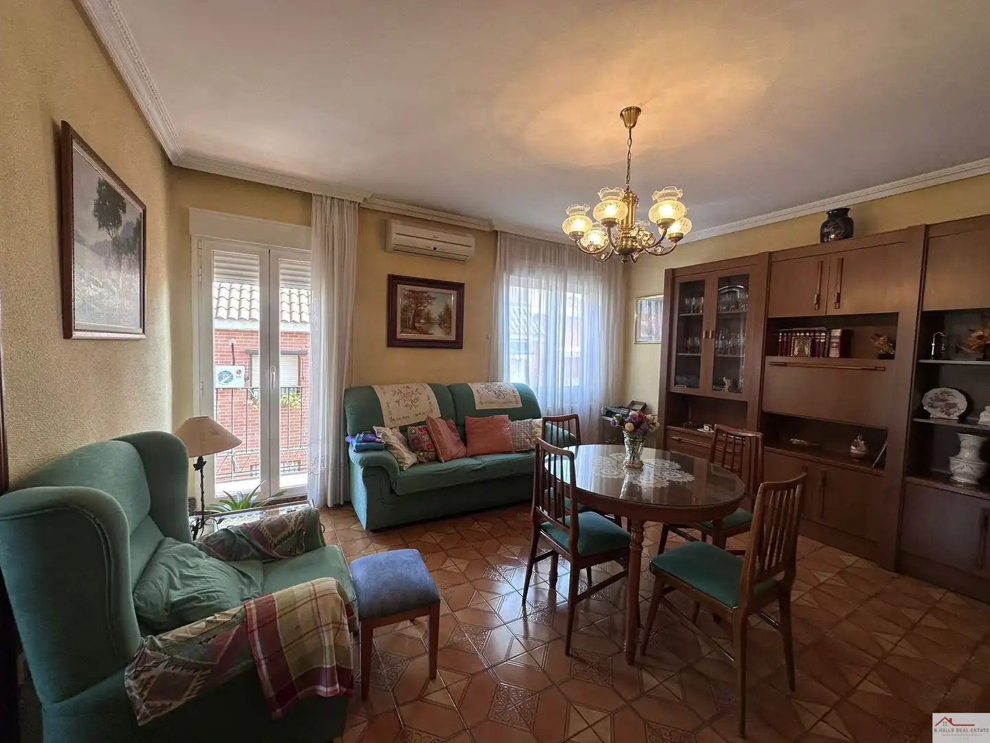 Sala de estar de Piso en venta en  Madrid Capital