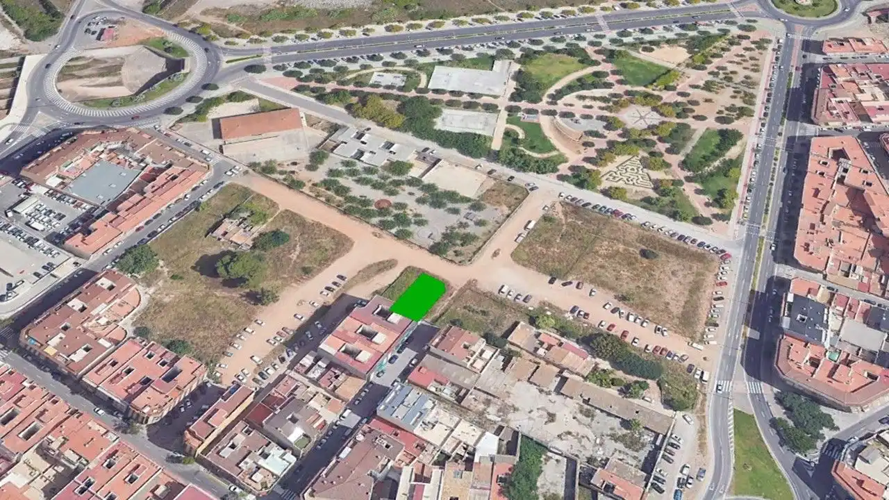 Terreno residenziale in vendita a Calle Alcalde Eduardo Codina Ar