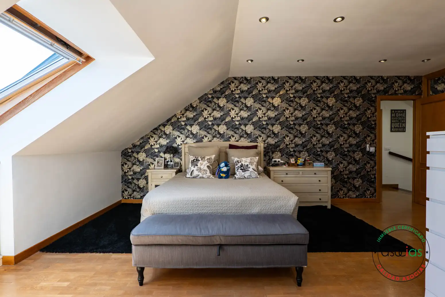 Habitación de Piso en venta en Gijón  con Calefacción, Parquet y Trastero