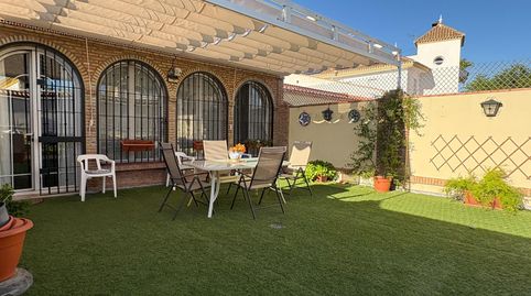 CHALET ADOSADO REFORMADO EN EL HIGUERAL
