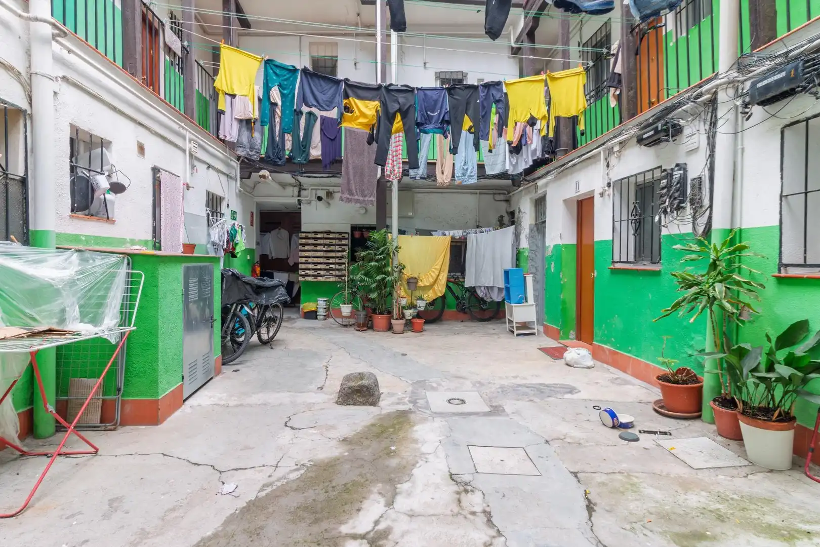 Vista exterior de Piso en venta en Madrid