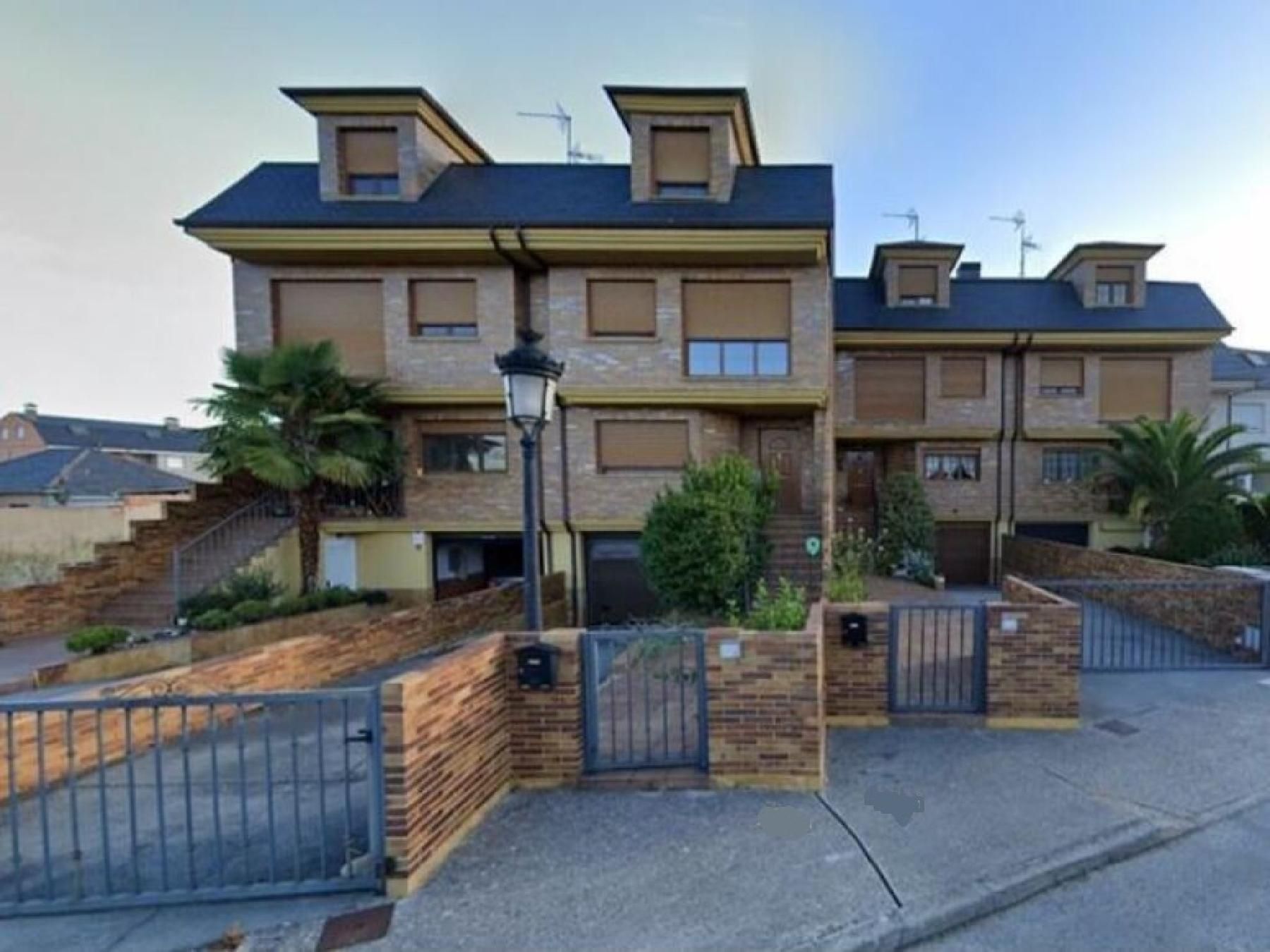 Vista exterior de Casa o chalet en venta en Ponferrada