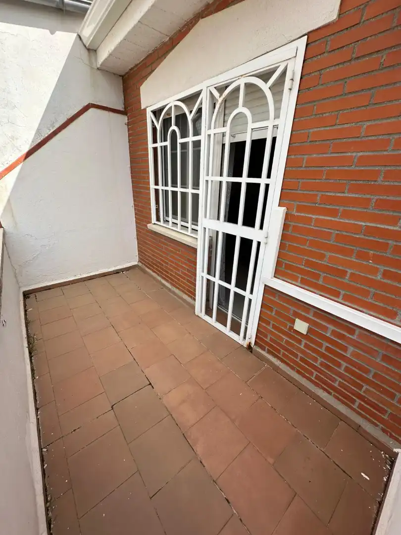 Terrassa de Casa adosada en venda en Parla amb Aire condicionat, Calefacció i Jardí privat