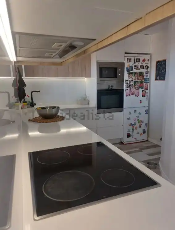 Kitchen of Duplexes for rent in Silla  with Air Conditioner, Terrace and Oven