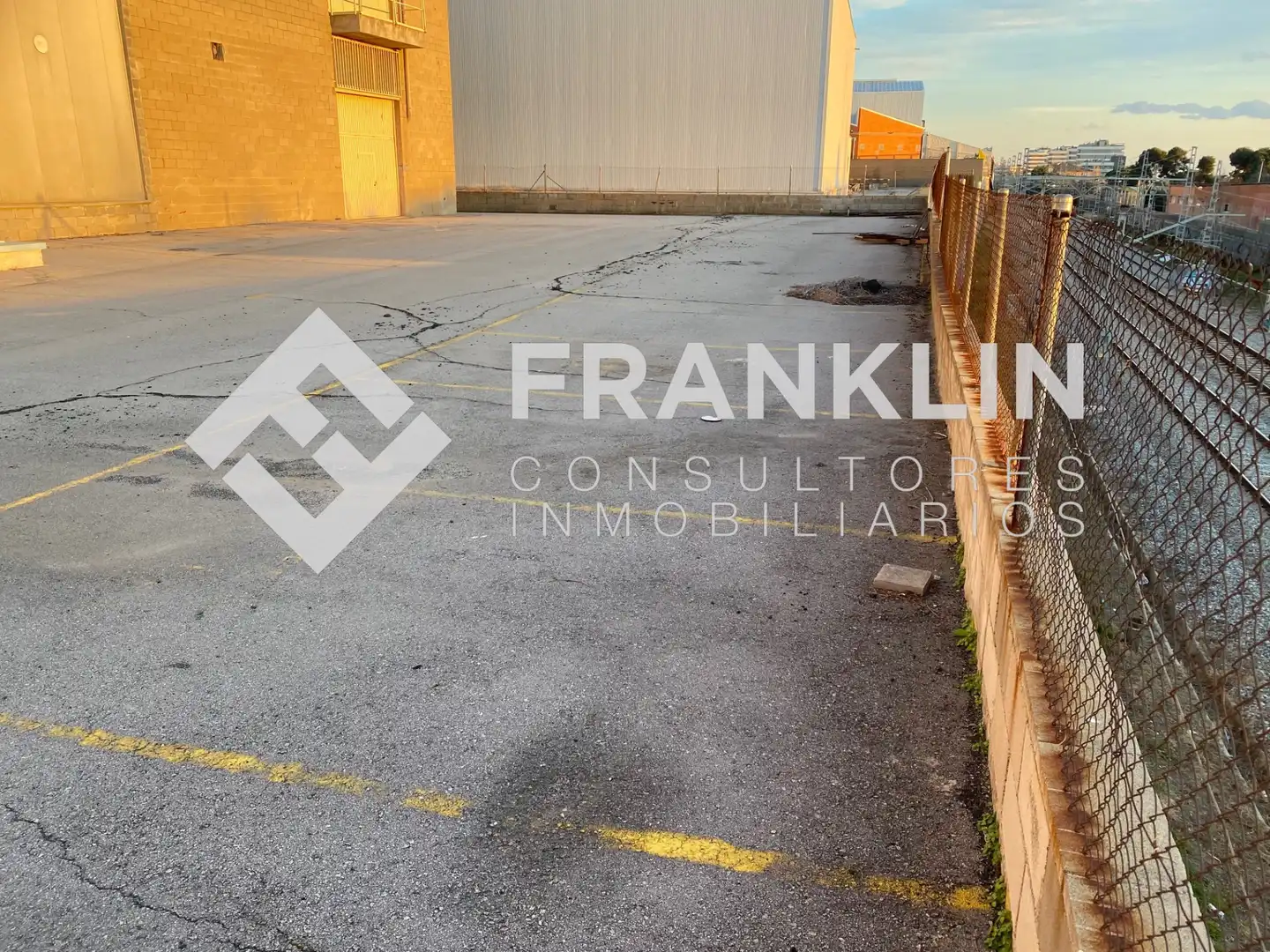 Industrial building with lift to rent in Carrer de la Indústria, imagen 14