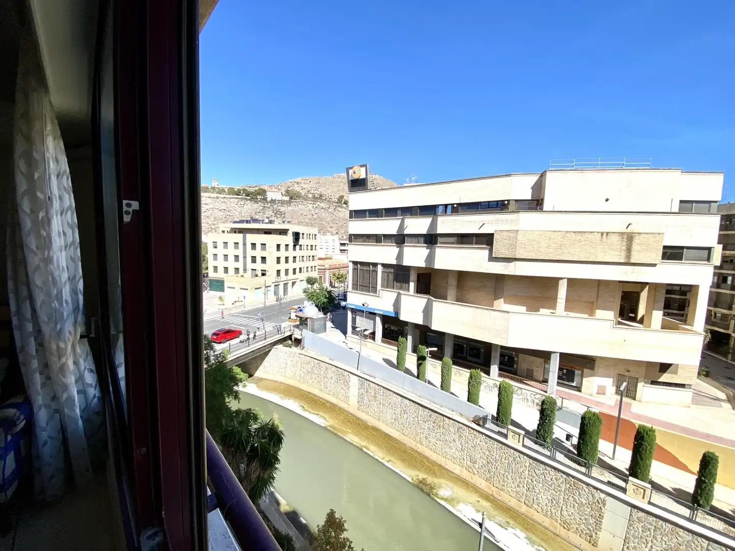 Flat for rent in Calle CALDERON DE LA BARCA, Orihuela ciudad