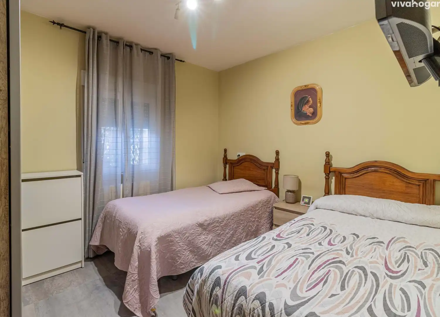 Habitación de Piso en venta en  Madrid Capital con Aire acondicionado, Calefacción y Amueblado