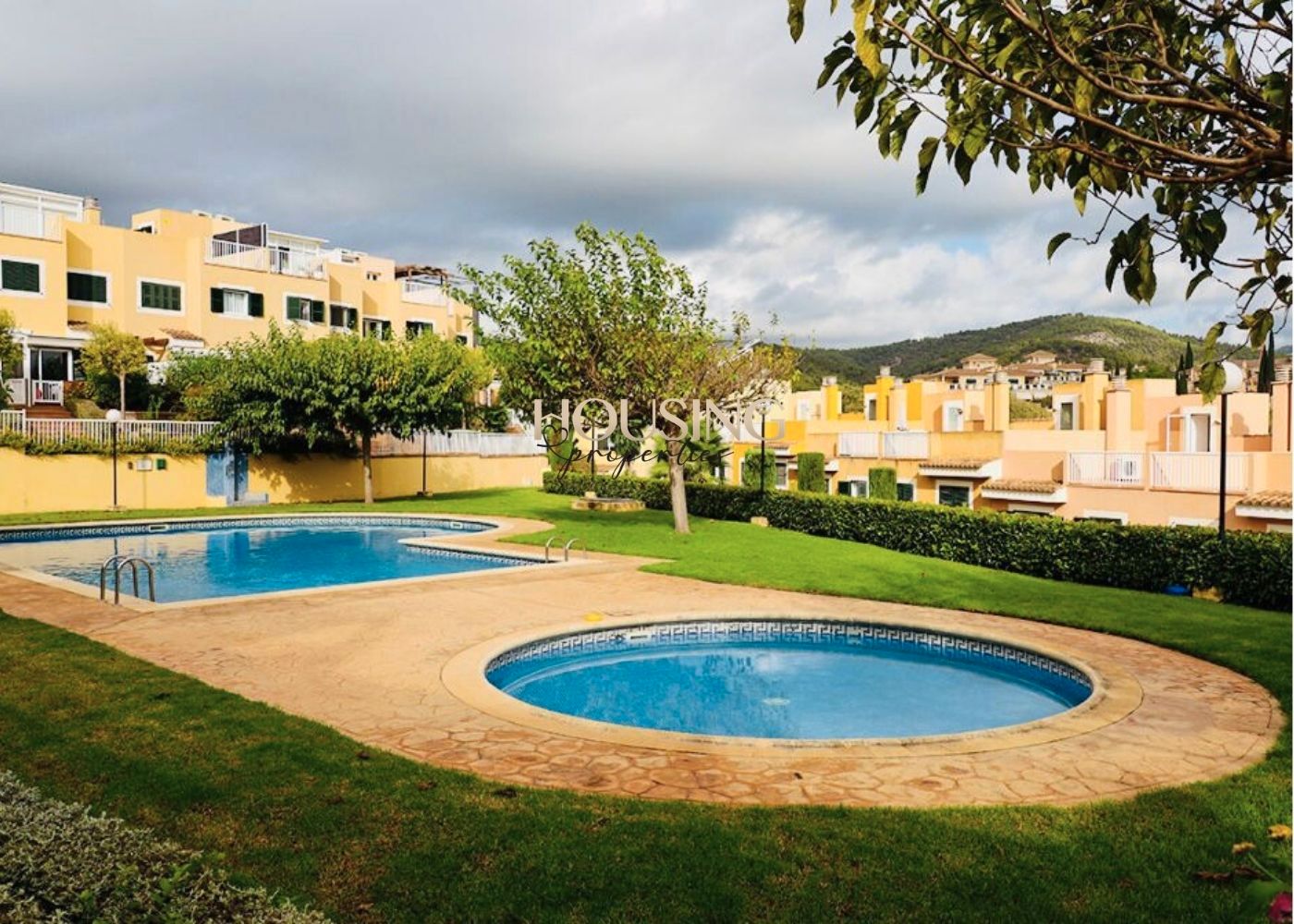 Swimming pool of Single-family semi-detached for sale in  Palma de Mallorca  with Terrace, Balcony and Community pool