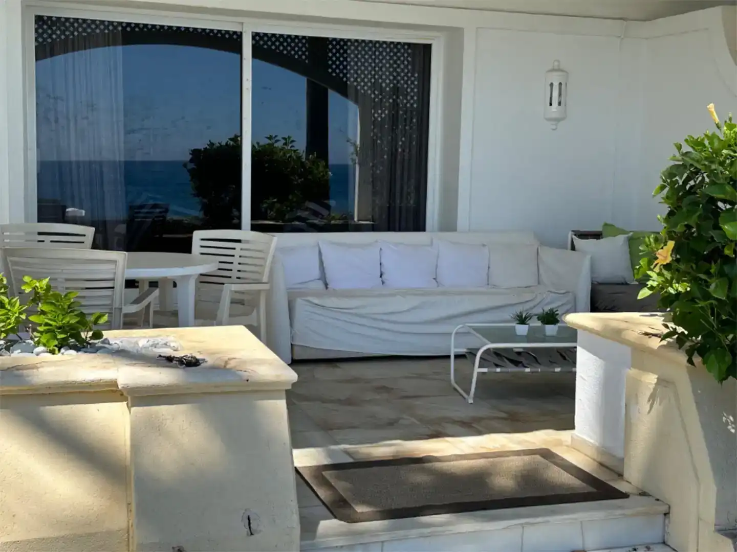 Terrasse von Wohnungen zur Miete in Estepona mit Klimaanlage, Schwimmbad und Balkon