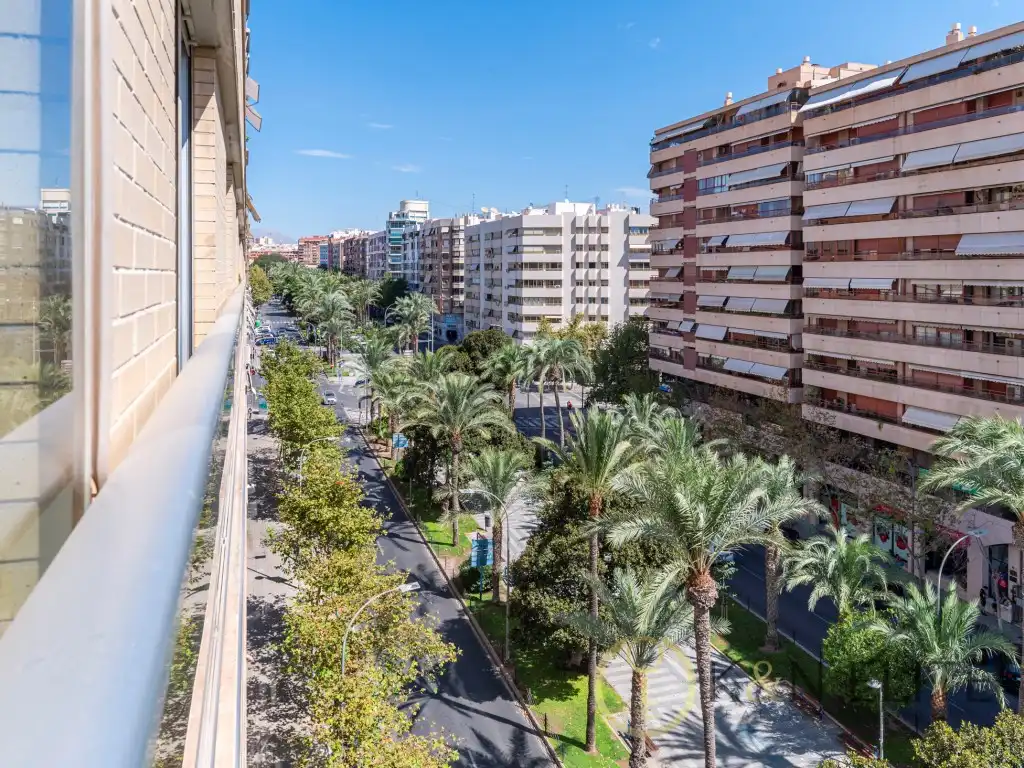 Piso con ascensor en venta en Calle Moratin, imagen 6