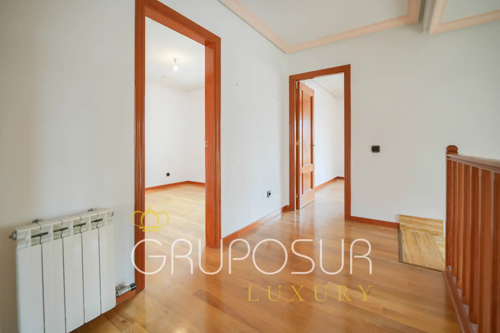 Casa adosada en venda en Laguna de Duero amb Calefacció, Jardí privat i Parquet