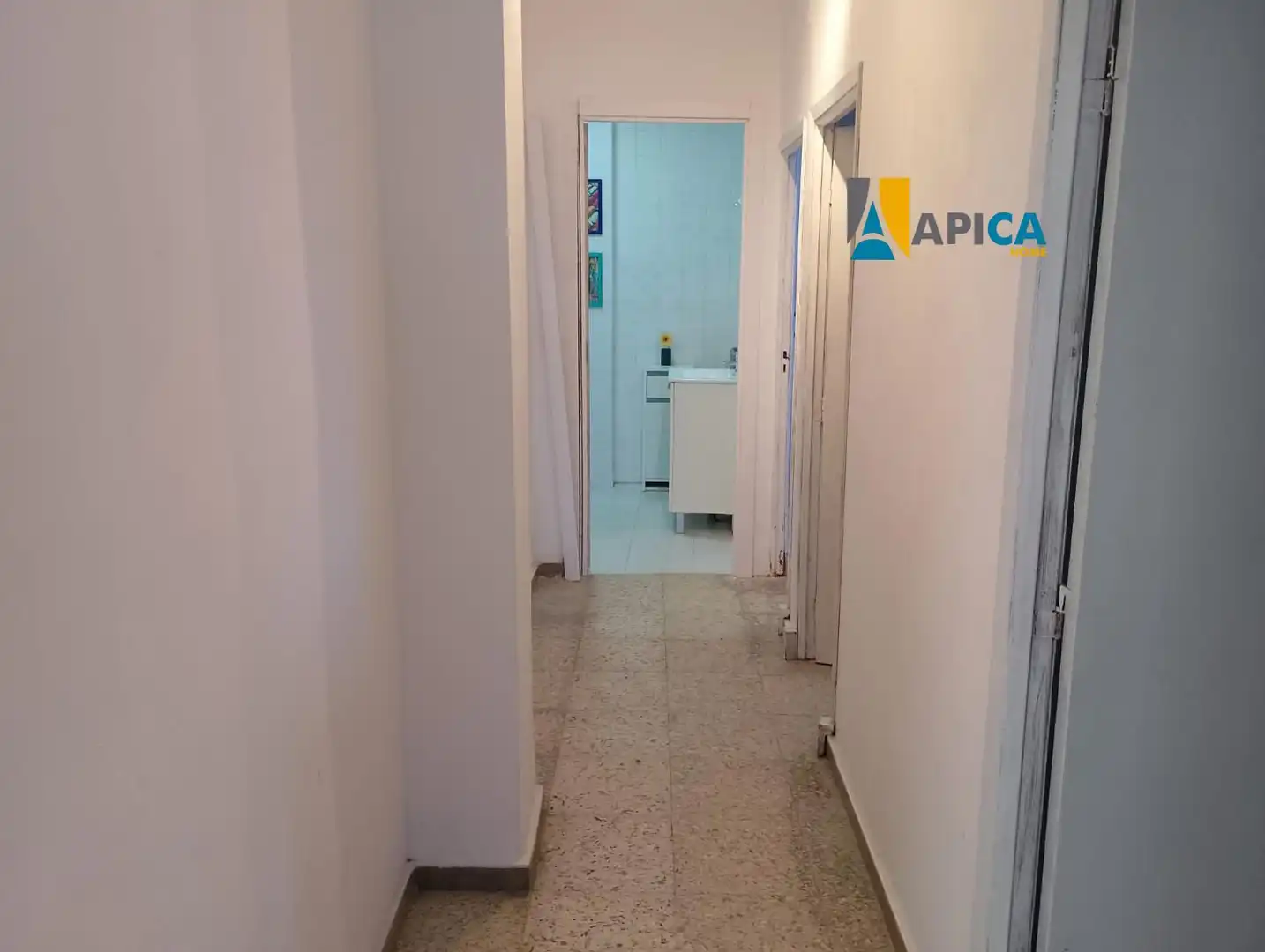 Wohnung zum Verkauf in Barbate mit Terrasse, Abstellraum und Möbliert