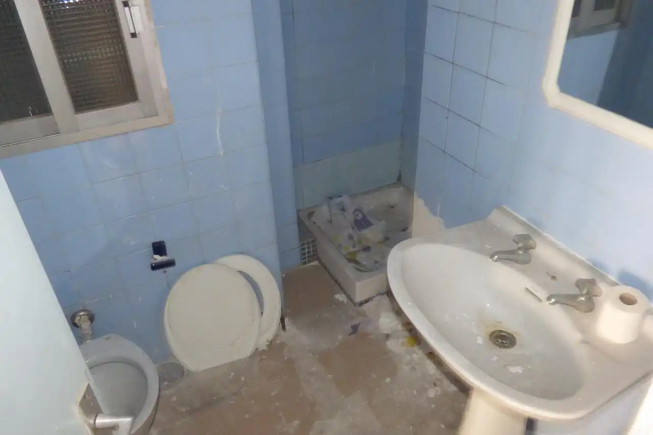 Bathroom of Flat for sale in Benidorm