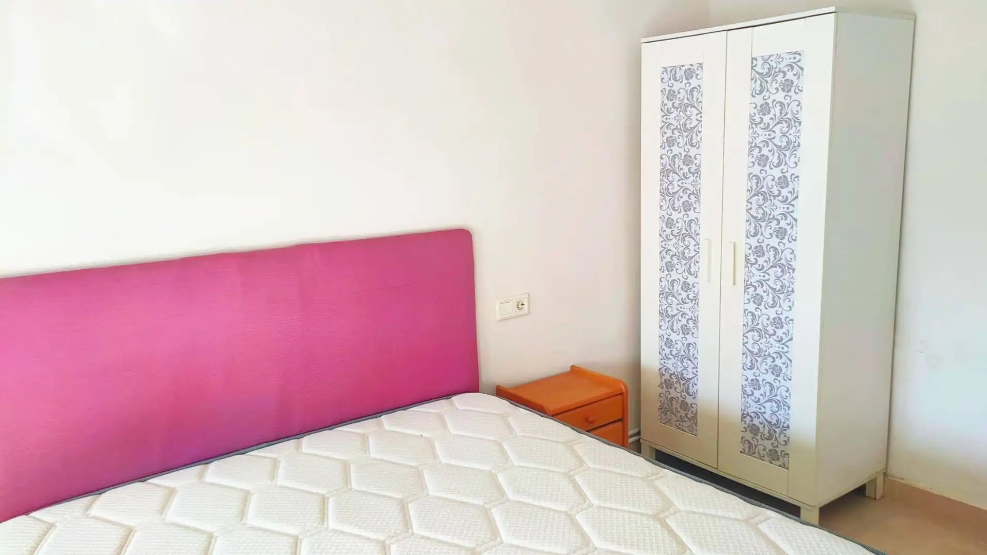 Habitación de Piso en venta en Torrevieja con Calefacción, Jardín privado y Trastero