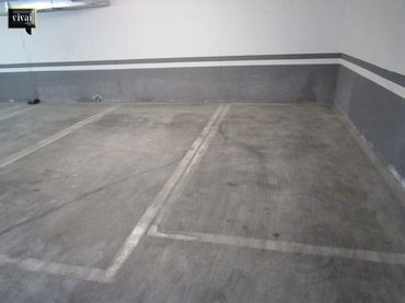Einzelparkplatz zum Verkauf in Avenida de Asturias 54