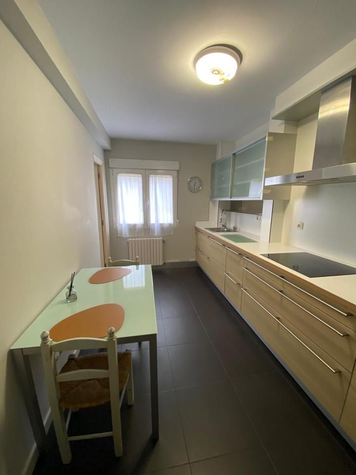 Kitchen of Flat for sale in Santiago de Compostela   with Heating, Storage room and Furnished