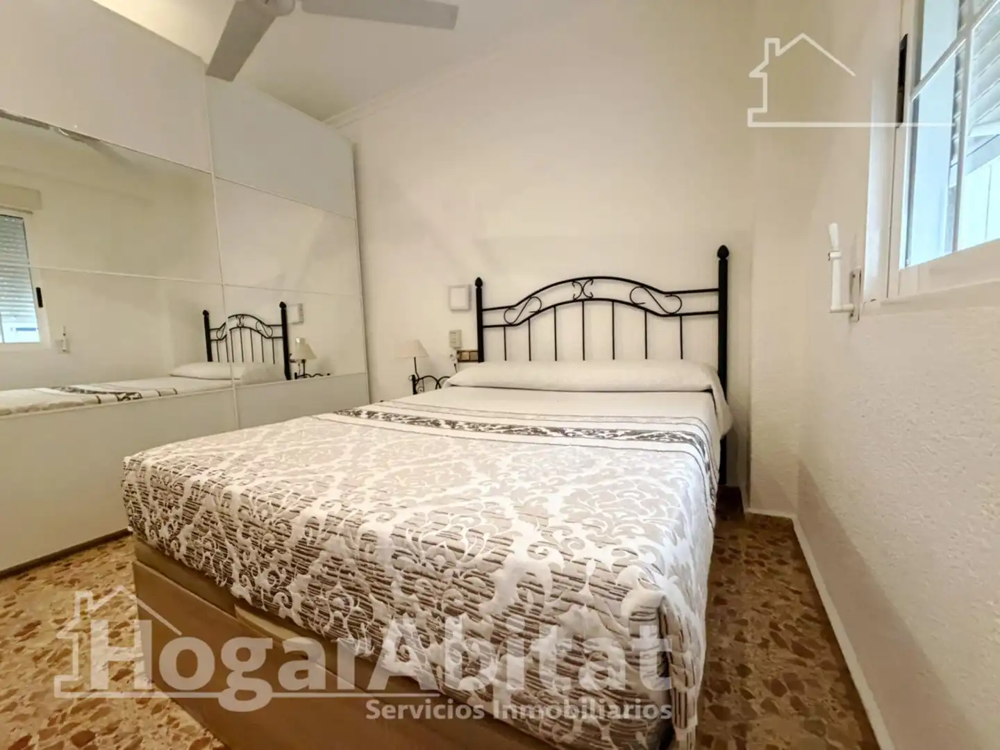 Bedroom of Flat for sale in Torrent  with Air Conditioner, Terrace and Furnished