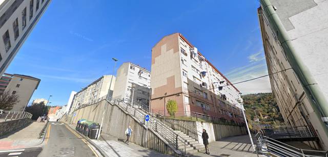 Piso en Venta en Calle Txotena 36 en Otxarkoaga