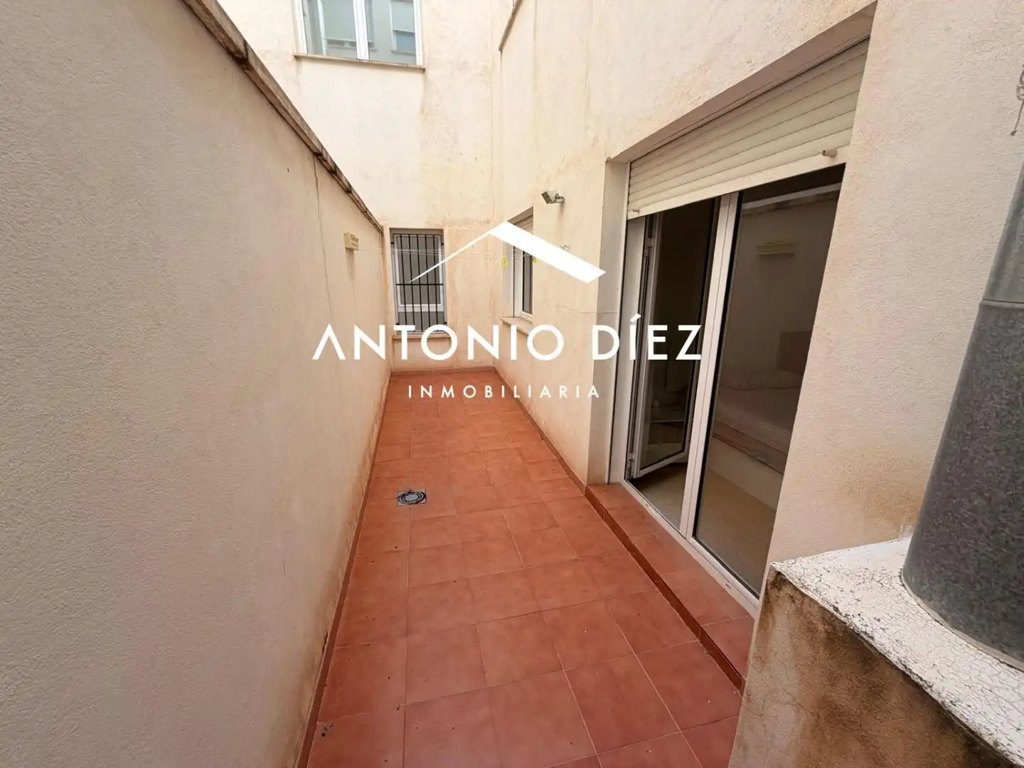 Vista exterior de Piso en venta en Monforte del Cid con Terraza, Trastero y Amueblado