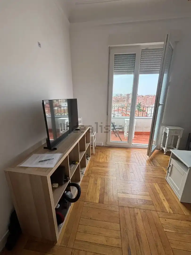 Sala d'estar de Pis de lloguer en Madrid amb Aire condicionat, Calefacció i Moblat