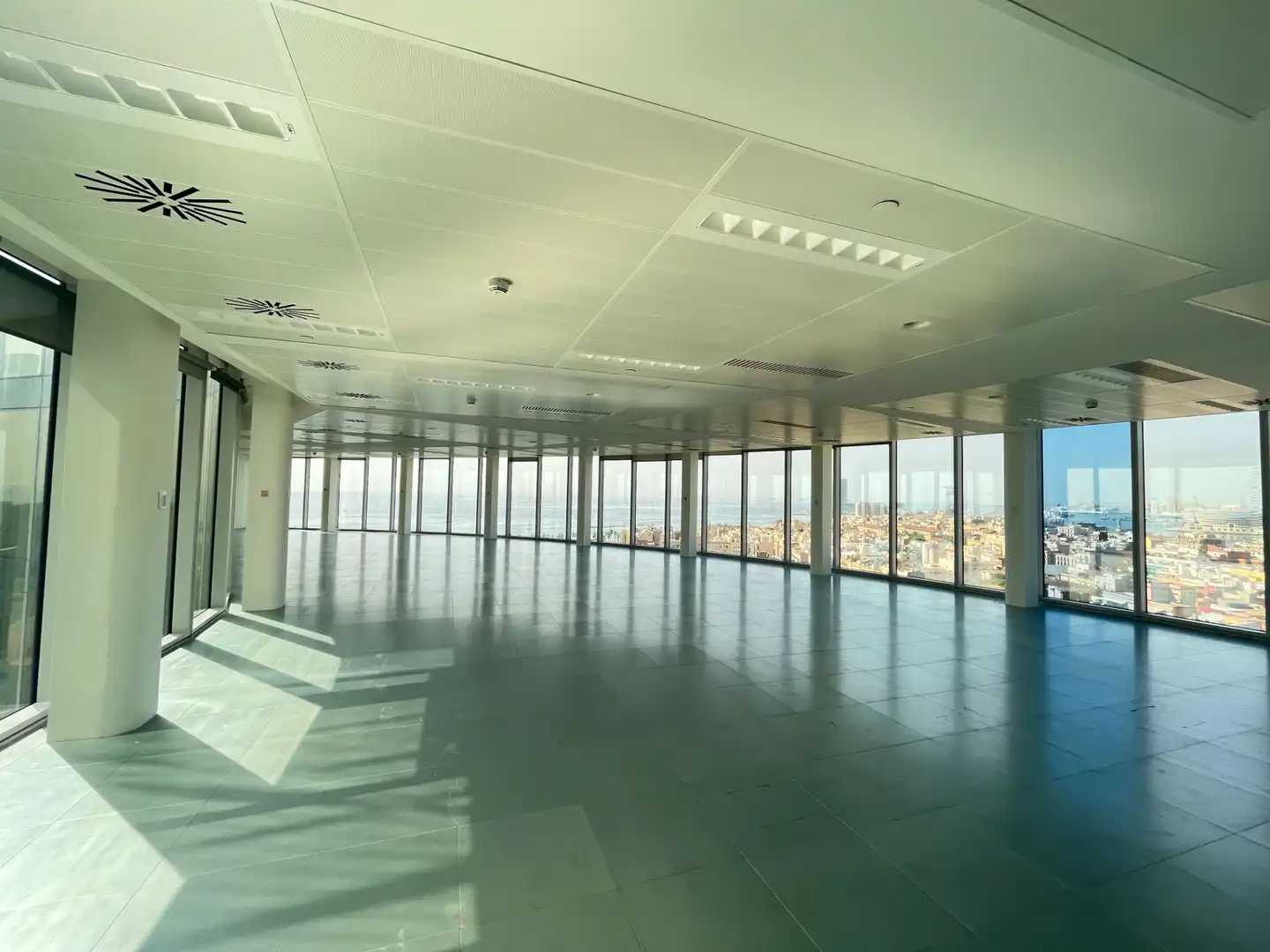 Oficina de alquiler en Barcelona con Aire acondicionado y Calefacción