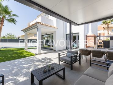 Casa con balcone in vendita a Alfinach - Los Monasterios