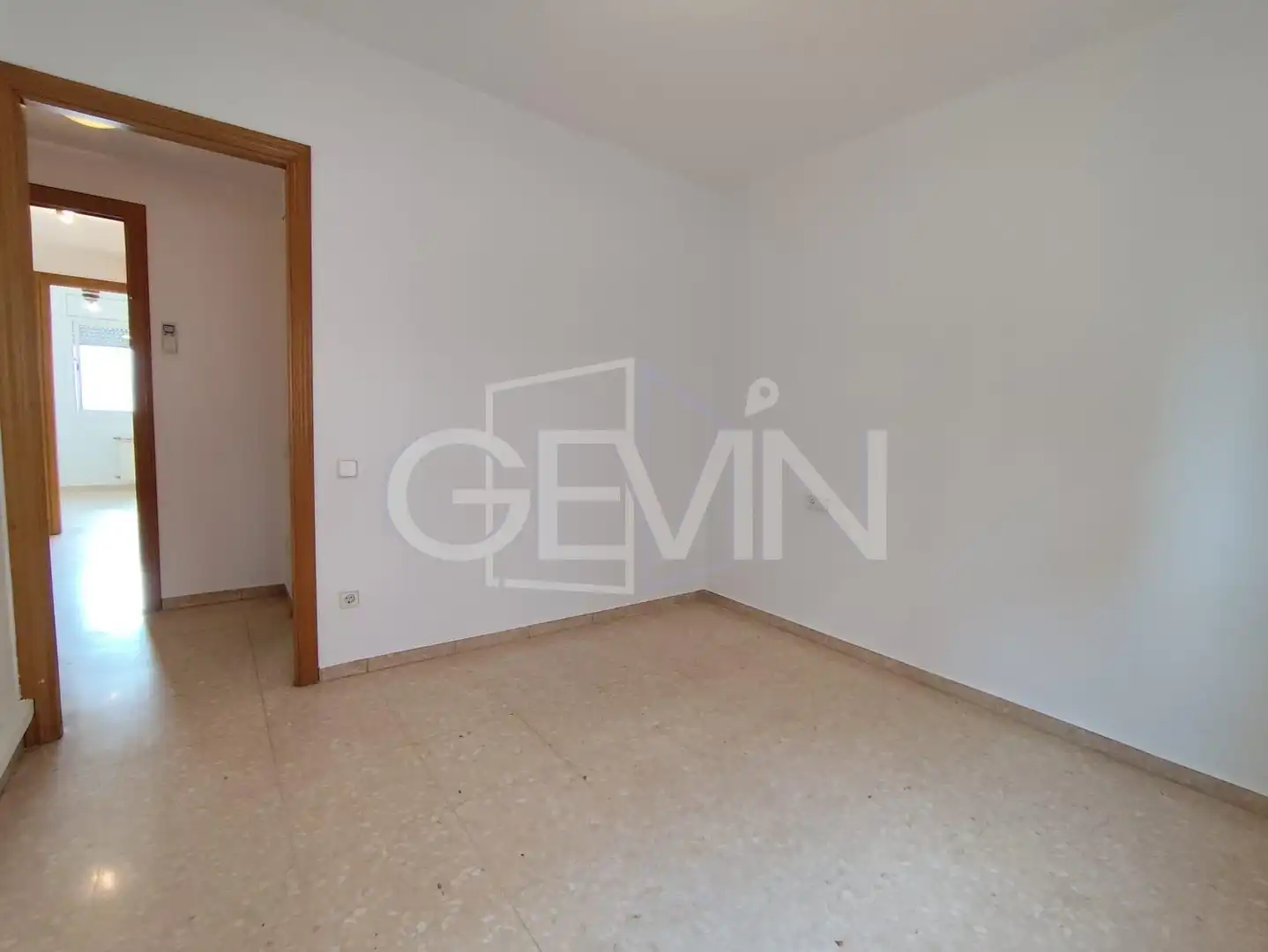 Habitación de Piso en venta en Santa Perpètua de Mogoda con Aire acondicionado, Trastero y Balcón