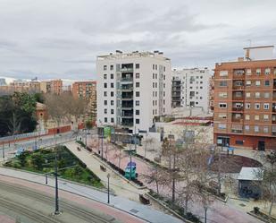 Exterior view of Apartment to rent in  Valencia Capital  with Air Conditioner, Heating and Terrace