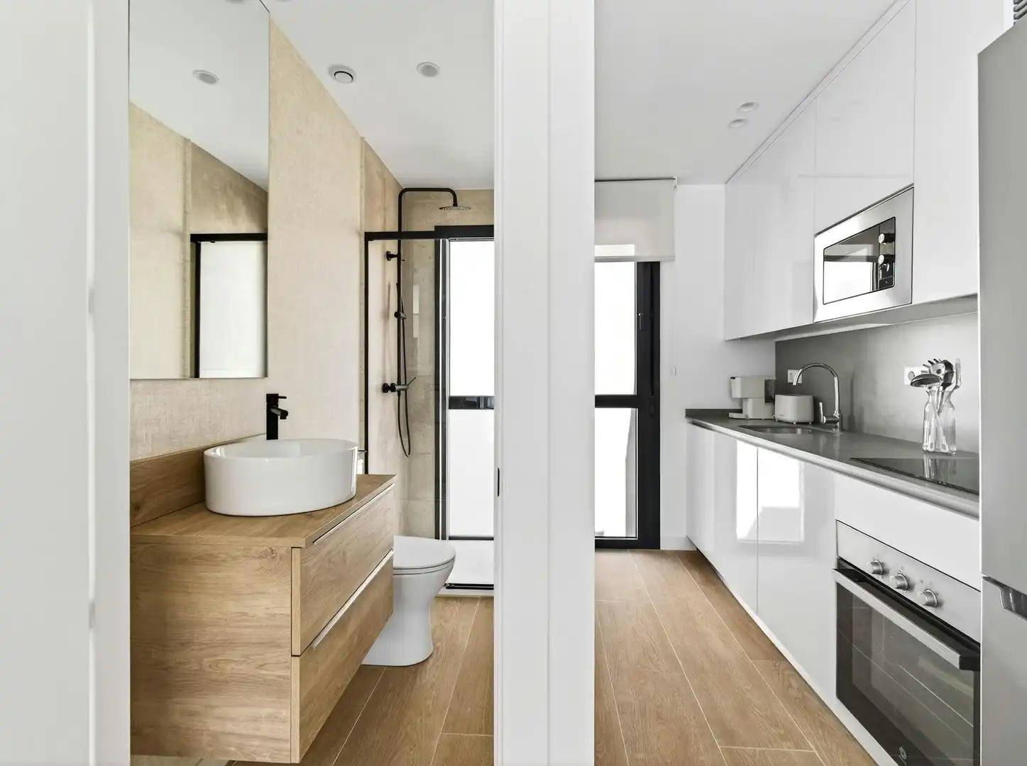 Bathroom of Flat for rent in Madrid  with Air Conditioner, Heating and Furnished